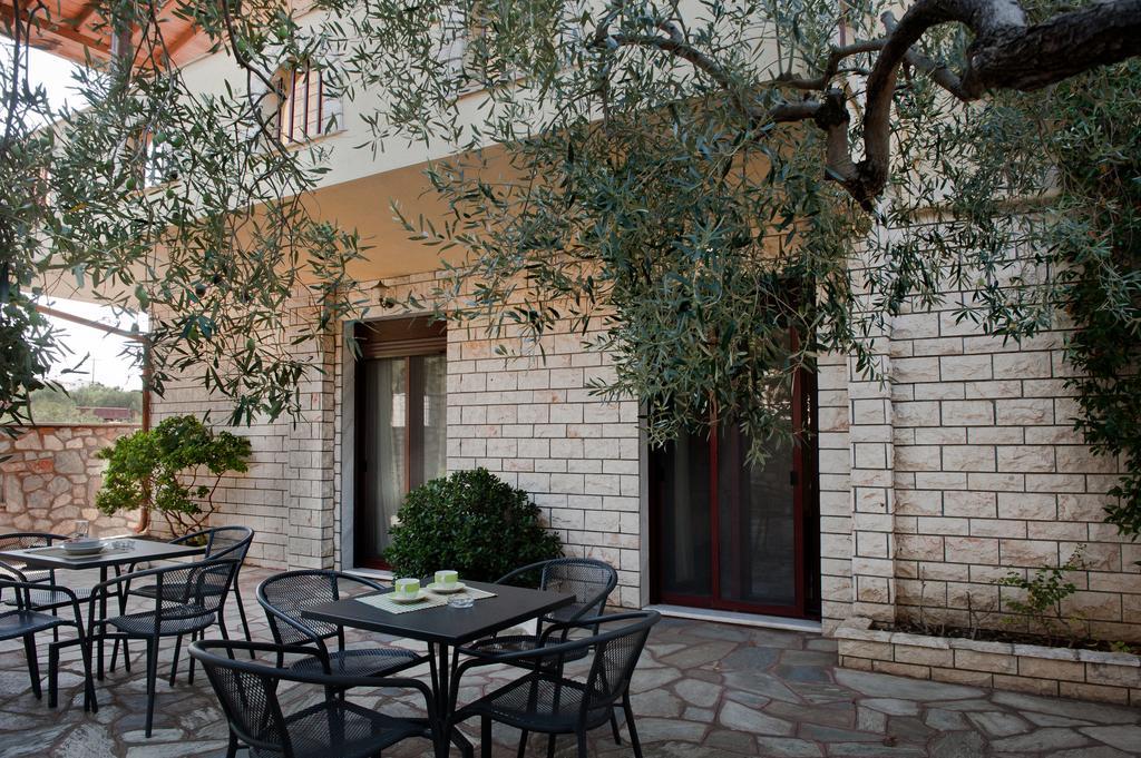 Seydnaya Apartments & Studios Neos Marmaras Luaran gambar