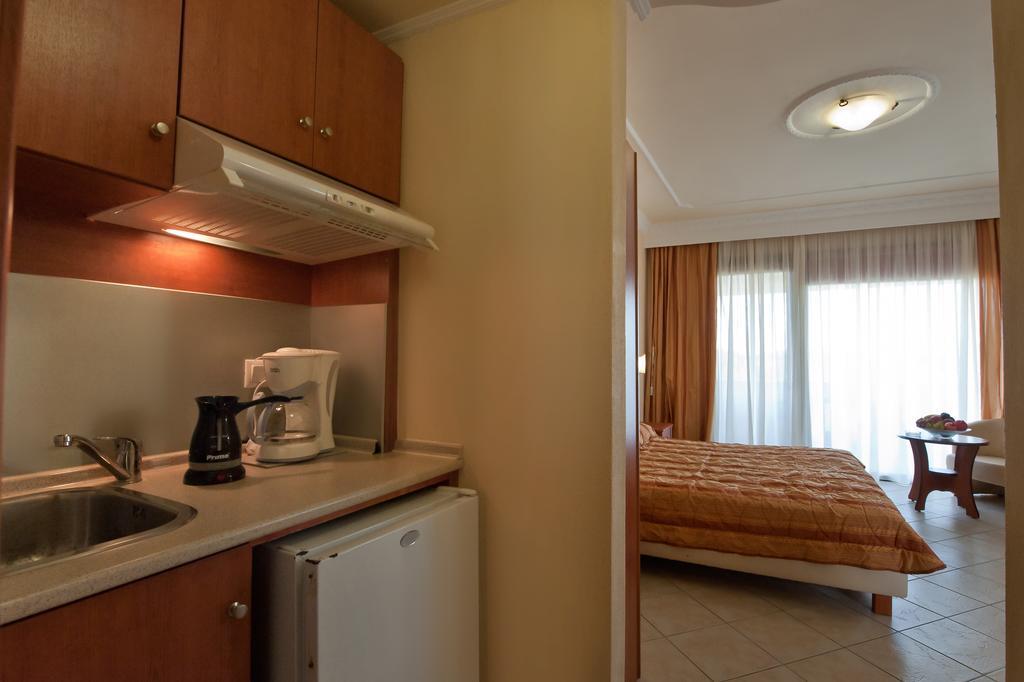 Seydnaya Apartments & Studios Neos Marmaras Luaran gambar